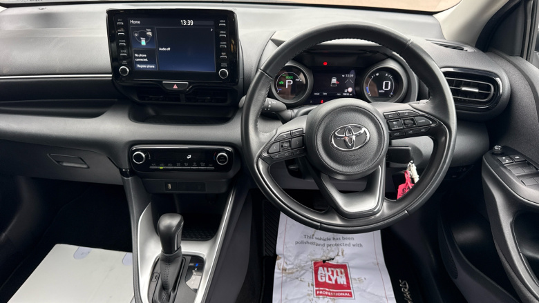 Toyota Yaris 1.5 Hybrid Design 5dr CVT Hybrid Hatchback